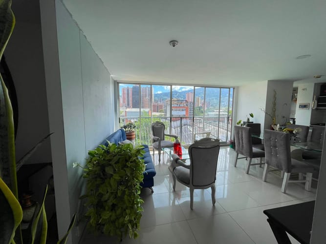 Apartamento de 3 alcobas en venta en San Rafael, Sabaneta, 70 m² · foto 2 de 15
