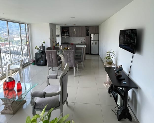 Apartamento de 3 alcobas en venta en San Rafael, Sabaneta, 70 m² · foto 4 de 15
