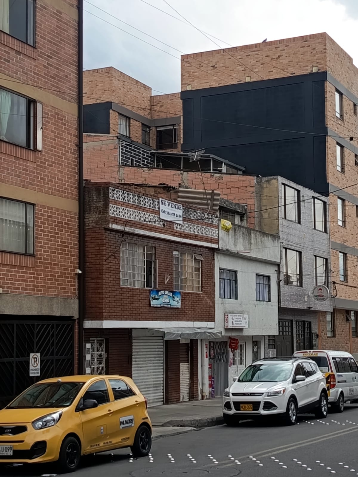 Casa en venta en Engativá, Bogotá · foto 3 de 8