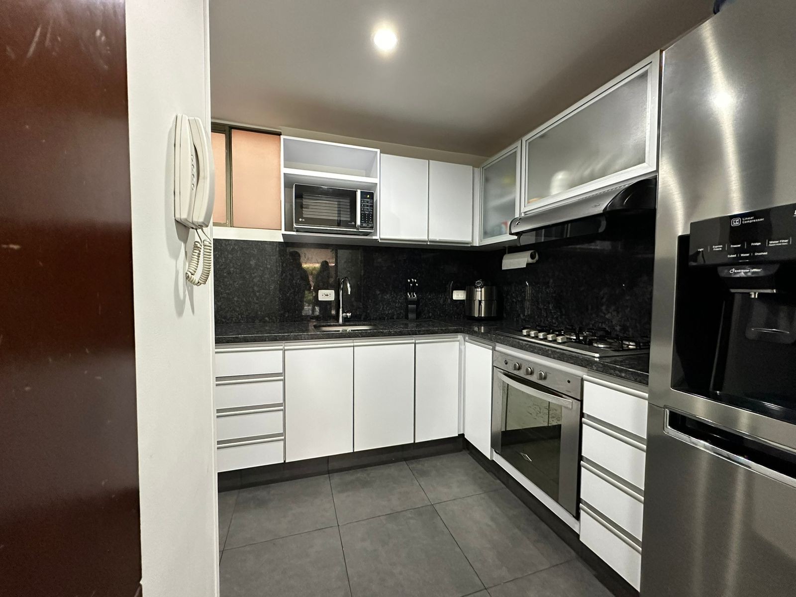 Apartamento en venta en Ciudad Salitre Occidental, Bogotá · foto 7 de 18