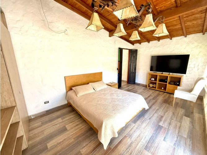Casa de 6 alcobas en venta en La Ceja, 330 m² · foto 17 de 24