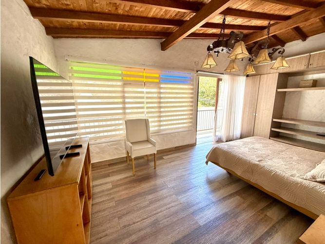 Casa de 6 alcobas en venta en La Ceja, 330 m² · foto 19 de 24