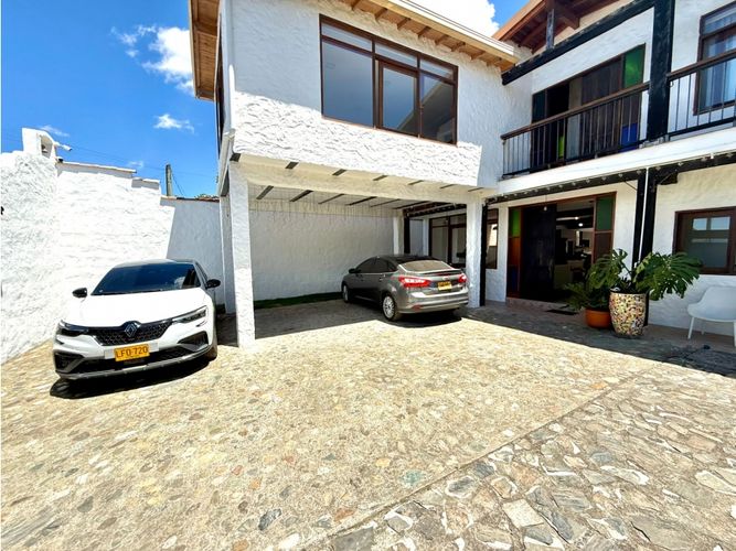 Casa de 6 alcobas en venta en La Ceja, 330 m² · foto 22 de 24