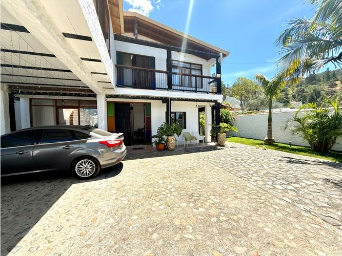 Casa de 6 alcobas en venta en La Ceja, 330 m² · foto 24 de 24
