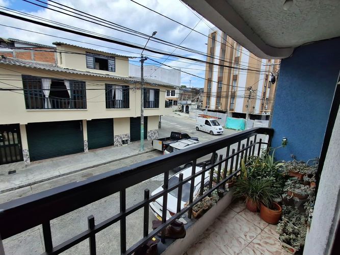 Apartamento de 3 alcobas en venta en Granada, Armenia, 96 m² · foto 5 de 22