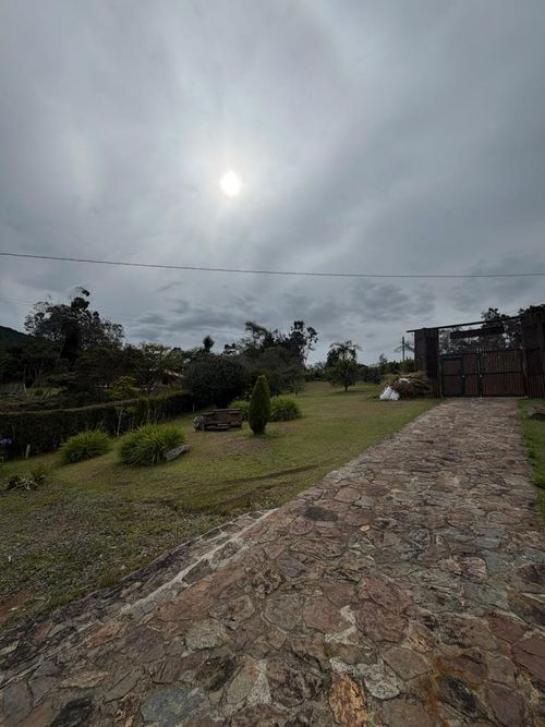 Finca en arriendo en Santa Elena, Medellín, 3000 m² · foto 3 de 23