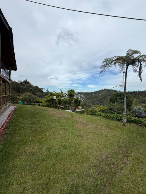 Finca en arriendo en Santa Elena, Medellín, 3000 m² · foto 2 de 23