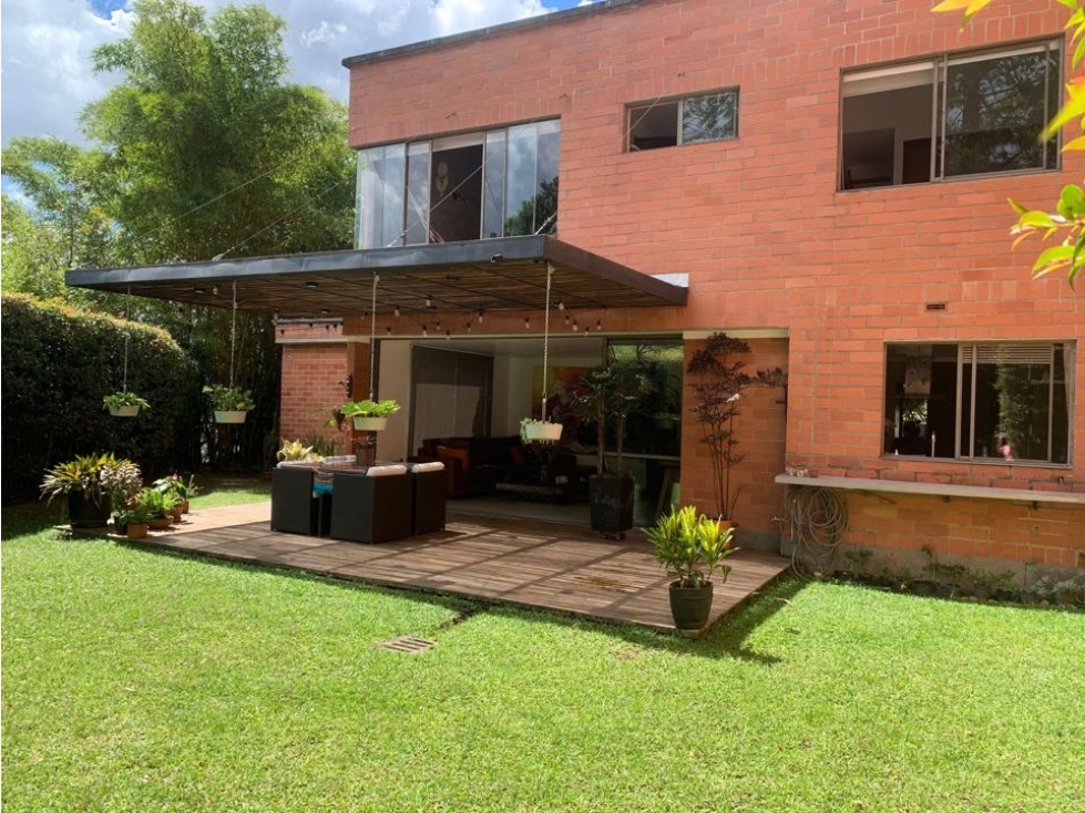 Casa en Arriendo en El Poblado, Medellín