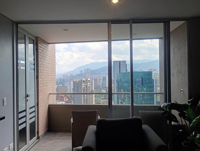 Apartamento de 3 alcobas en venta en El Poblado, Medellín, 106 m² · foto 1 de 17