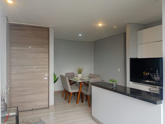 Apartamento de 3 alcobas en venta en El Poblado, Medellín, 106 m² · foto 4 de 17