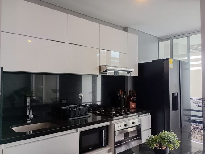 Apartamento de 3 alcobas en venta en El Poblado, Medellín, 106 m² · foto 3 de 17