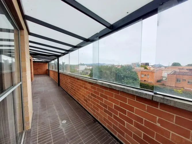 Apartamento de 3 alcobas en venta en Los Colegios, Rionegro, 120 m² · foto 3 de 17