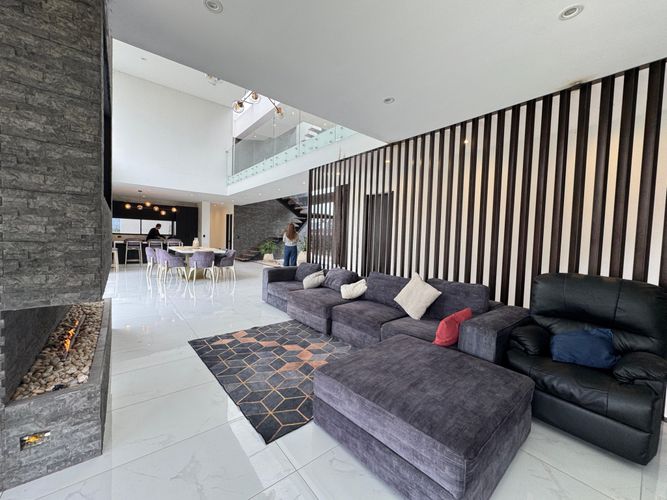 Casa de 6 alcobas en venta en Parcelas, Cota, 1180 m² · foto 3 de 22