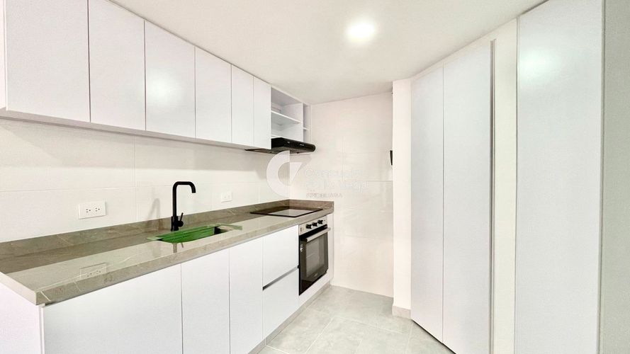 Apartamento en venta en La Calleja, Bogotá · foto 2 de 12