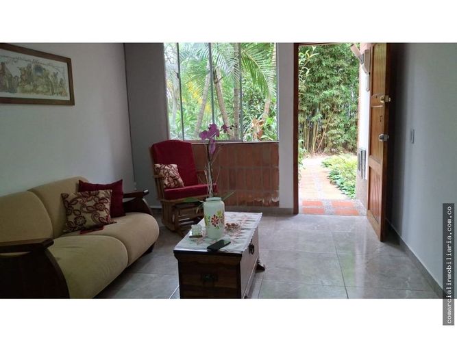 Casa de 3 alcobas en venta en Loma Del Indio, Medellín, 120 m² · foto 3 de 16