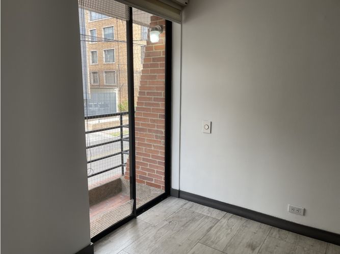 Apartaestudio en venta en Chicó Navarra, Bogotá, 56 m² · foto 2 de 10