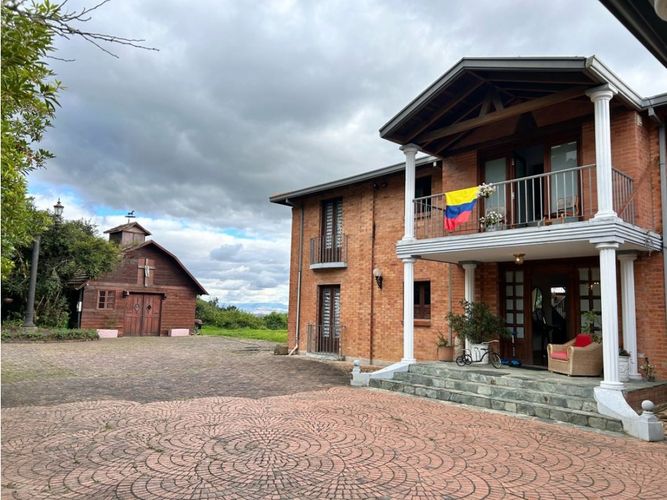 Casa de 4 alcobas en venta en Fusca, Chía, 480 m² · foto 4 de 24