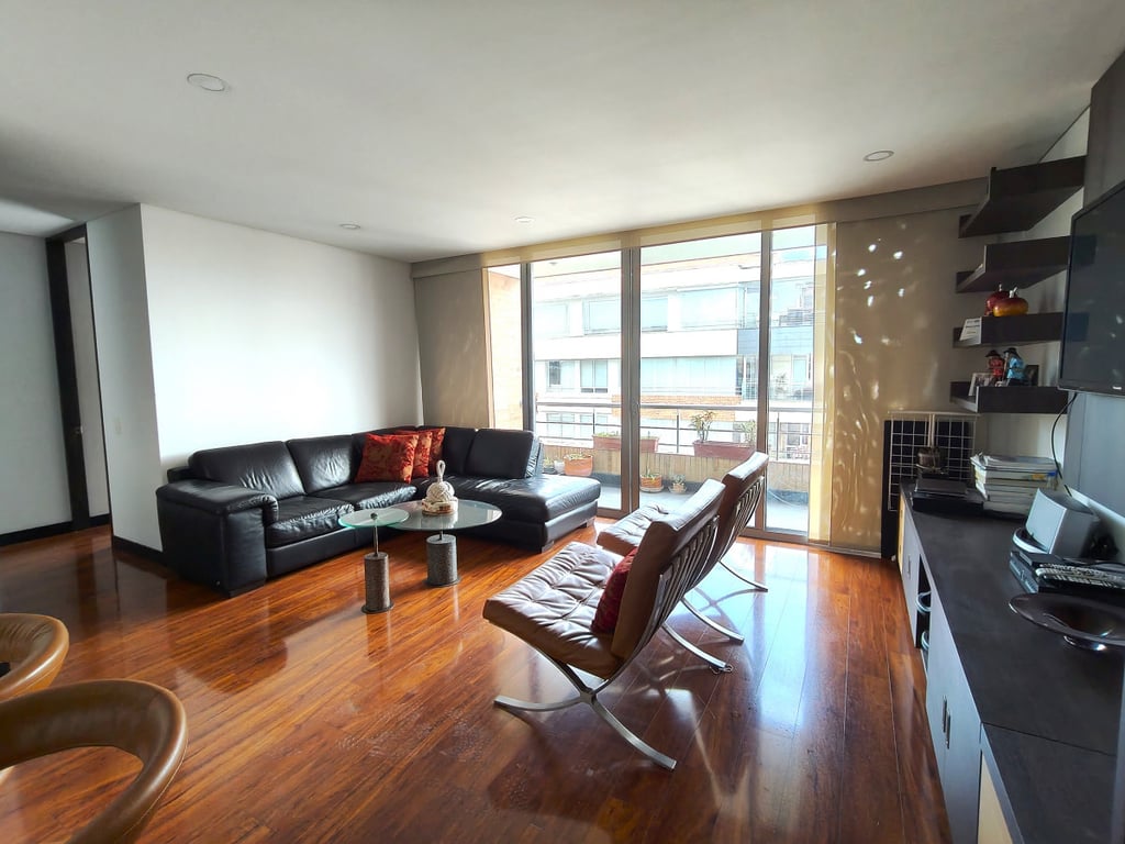 Apartamento en venta en El Chico, Bogotá · foto 3 de 12
