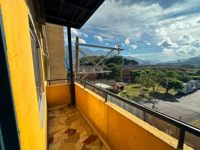 Bodega en arriendo en San Jose Obrero, Bello, 279 m² · foto 17 de 18