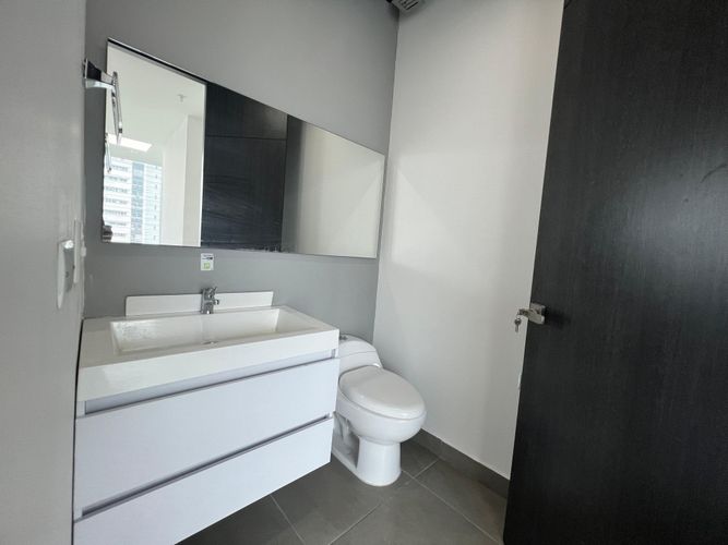 Oficina en arriendo en Milla De Oro, Medellín, 55 m² · foto 5 de 8
