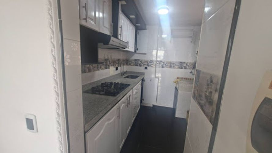 Apartamento de 3 alcobas en arriendo en Cedritos, Madrid, 46 m² · foto 4 de 15