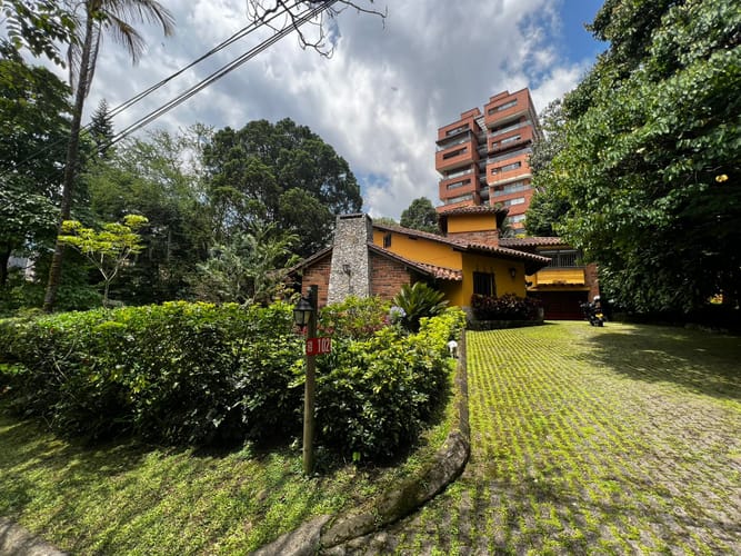Apartamento de 3 alcobas en venta en Loma De Las Brujas, Envigado · foto 3 de 22