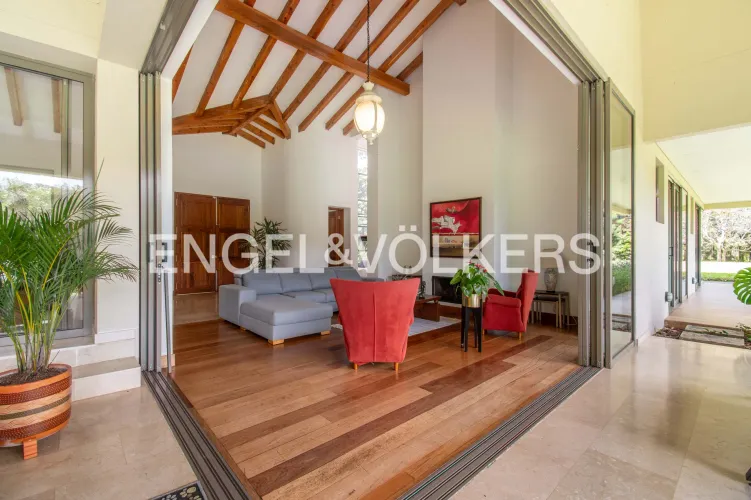 Casa de 5 alcobas en venta en Los Salados, El Retiro, 513 m² · foto 4 de 19