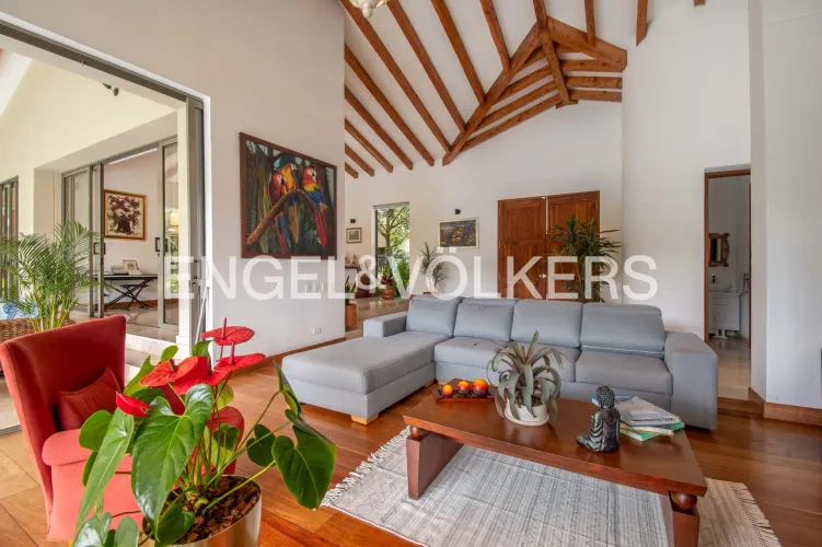 Casa de 5 alcobas en venta en Los Salados, El Retiro, 513 m² · foto 3 de 19