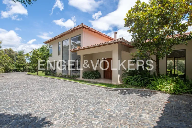 Casa de 5 alcobas en venta en Los Salados, El Retiro, 513 m² · foto 2 de 19