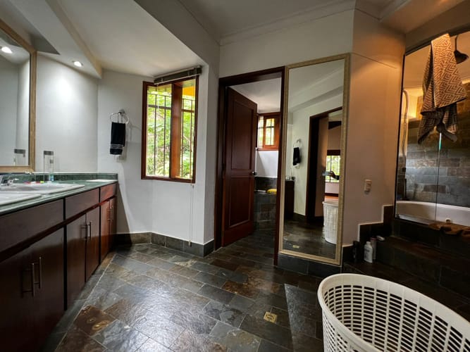 Apartamento de 3 alcobas en venta en Loma De Las Brujas, Envigado · foto 21 de 22