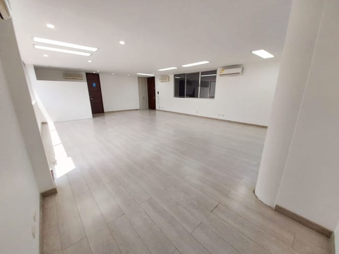 Oficina en arriendo en Milla De Oro, Medellín, 80 m² · foto 5 de 9