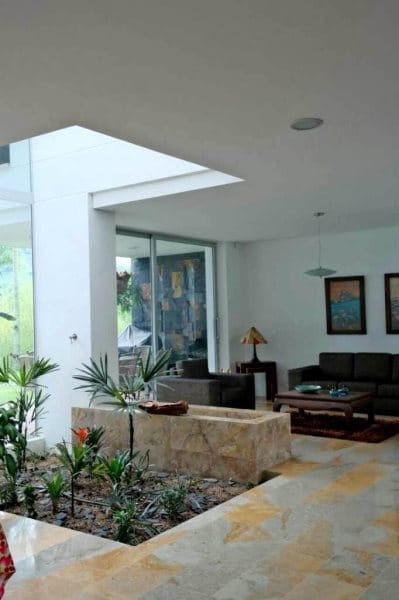 Casa de 4 alcobas en venta en Loma Del Escobero, Envigado · foto 9 de 17