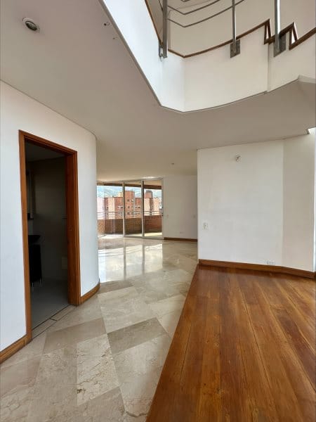 Apartamento en venta en Laureles, Medellín · foto 7 de 23