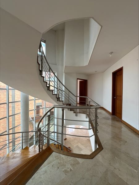 Apartamento en venta en Laureles, Medellín · foto 8 de 23