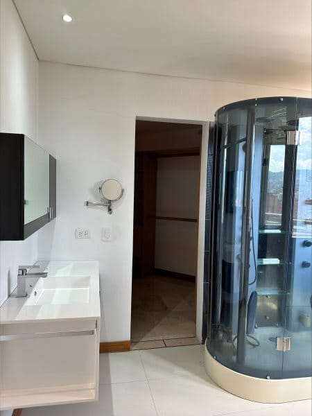 Apartamento en venta en Laureles, Medellín · foto 12 de 23