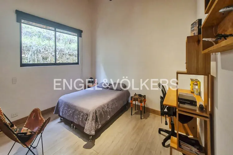 Casa de 4 alcobas en venta en Guamito, La Ceja, 470 m² · foto 16 de 20
