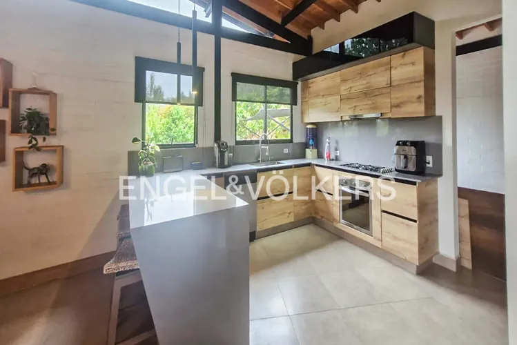 Casa de 4 alcobas en venta en Guamito, La Ceja, 470 m² · foto 5 de 20