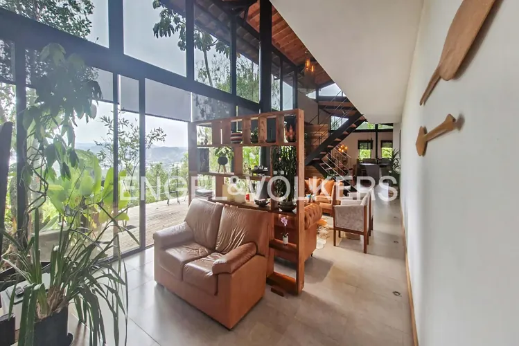 Casa de 4 alcobas en venta en Guamito, La Ceja, 470 m² · foto 3 de 20