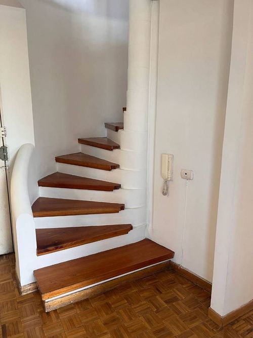 Apartamento de 3 alcobas en venta en La Macarena, Bogotá, 131 m² · foto 6 de 9