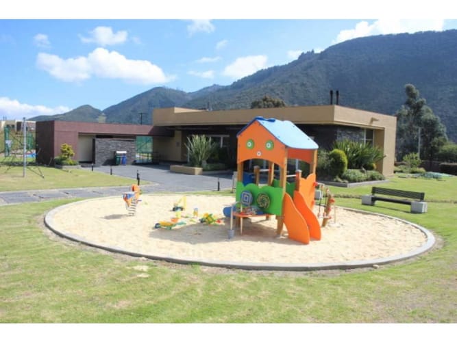 Lote en venta en Conjunto Casa De Campo, La Calera, 2568 m² · foto 18 de 24