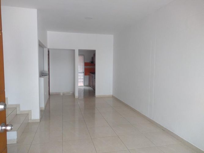 Casa de 5 alcobas en arriendo en Trapiches Ii, Villa del Rosario, 190 m² · foto 2 de 24
