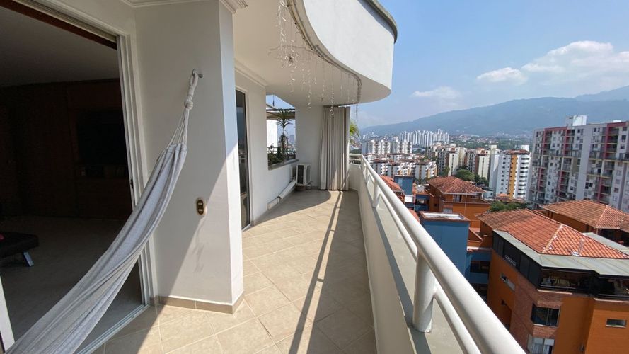 Apartamento de 3 alcobas en venta en Cañaveral, Floridablanca, 220 m² · foto 16 de 24