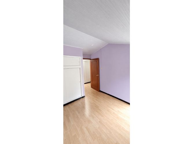 Casa de 10 alcobas en venta en Hipotecho Occidental, Bogotá, 240 m² · foto 8 de 11