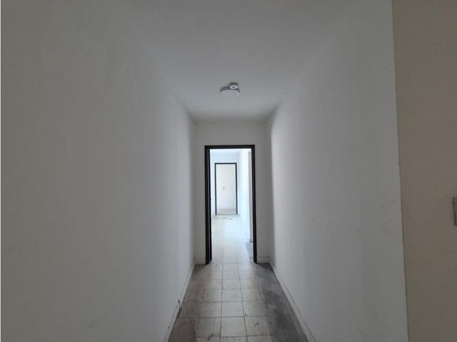 Casa de 6 alcobas en venta en San Vicente, Cali, 520 m² · foto 12 de 24
