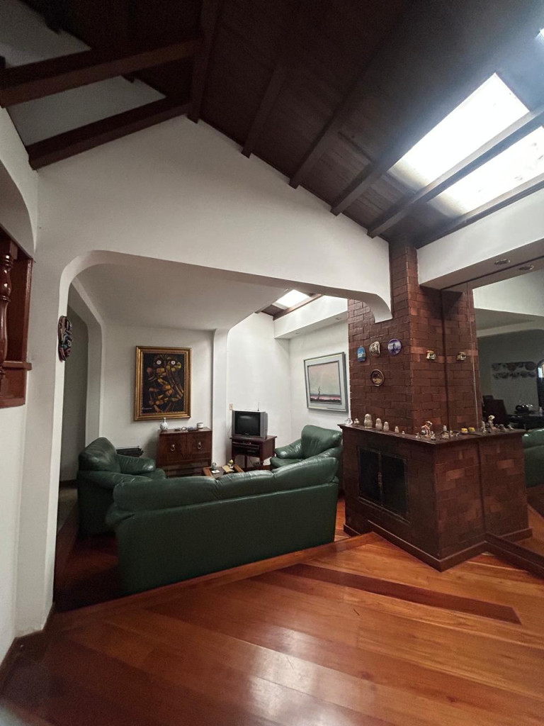 Casa en venta en Iberia, Bogotá · foto 3 de 17