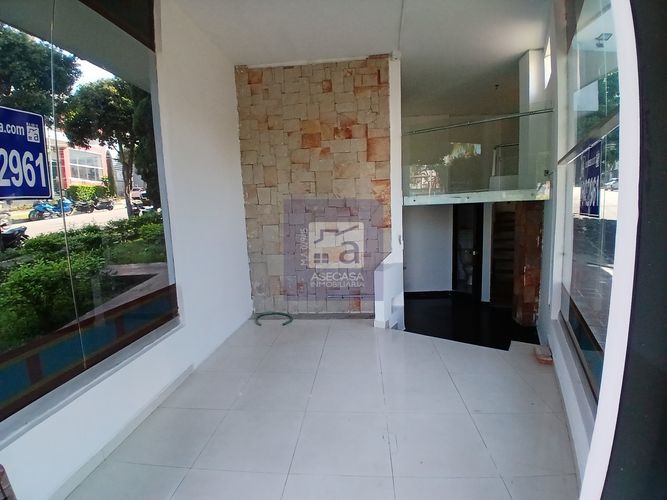 Local en arriendo en Bolivar, Bucaramanga, 45 m² · foto 2 de 5