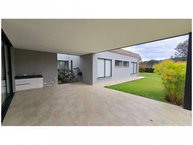 Casa de 4 alcobas en venta en El Carmen De Viboral, El Carmen de Viboral · foto 5 de 20