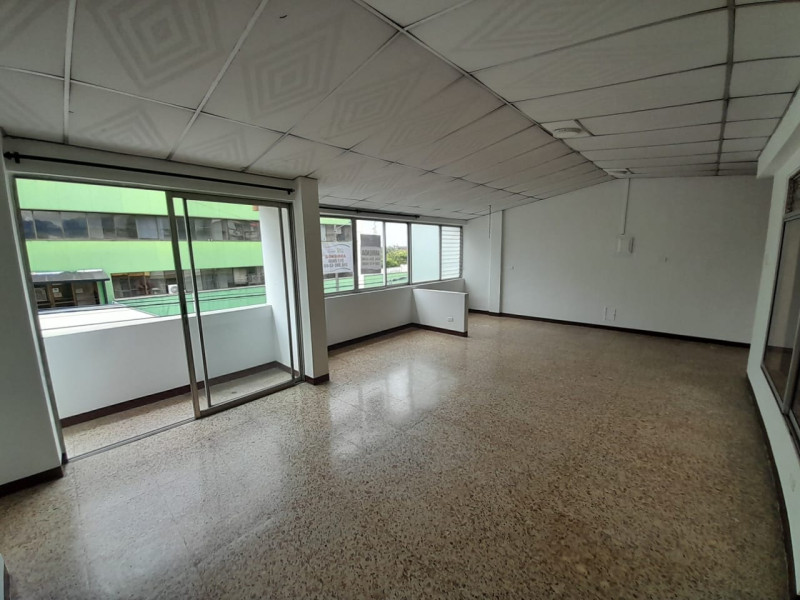Casa en venta en Los Periodistas, Pereira · foto 2 de 24