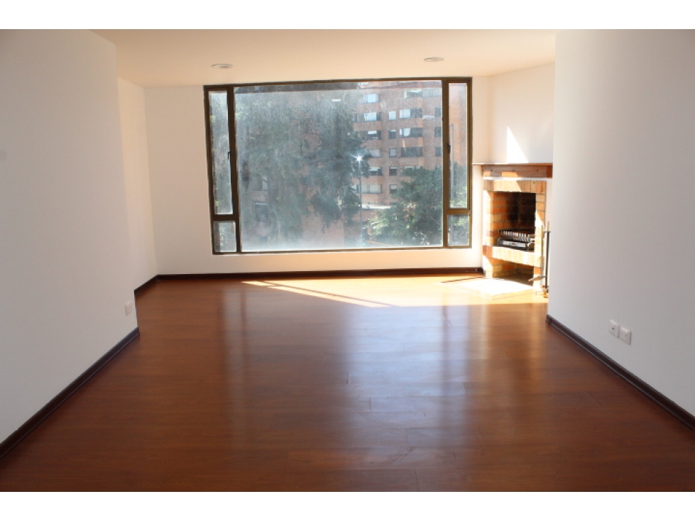 Apartamento en venta en Los Rosales, Bogotá · foto 2 de 14