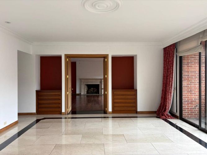 Apartamento de 4 alcobas en venta en Los Rosales, Bogotá, 479 m² · foto 7 de 24